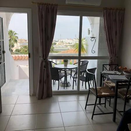 Urb. Naricha, 3 *